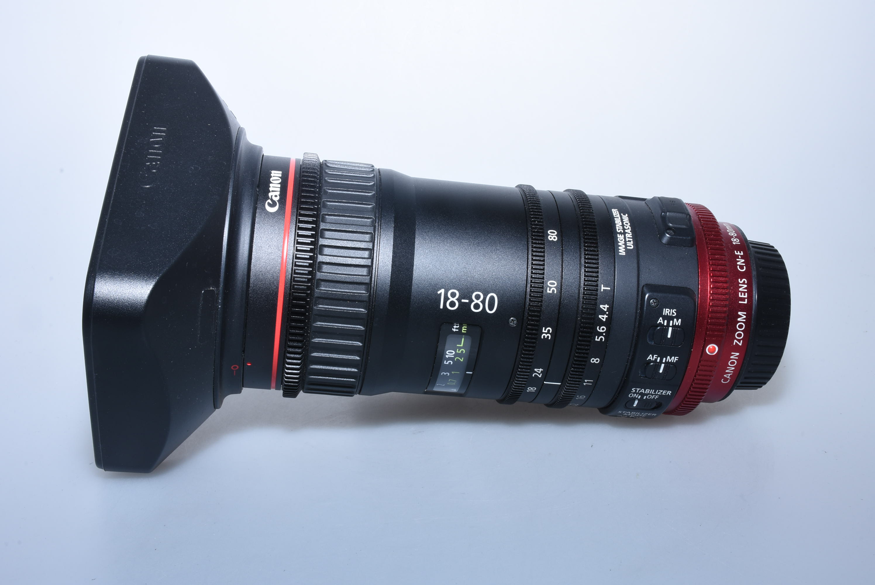Canon Cine 18-80mm T 4,4 L IS CN-E + Sonnenblende, 6 Monate Grantie