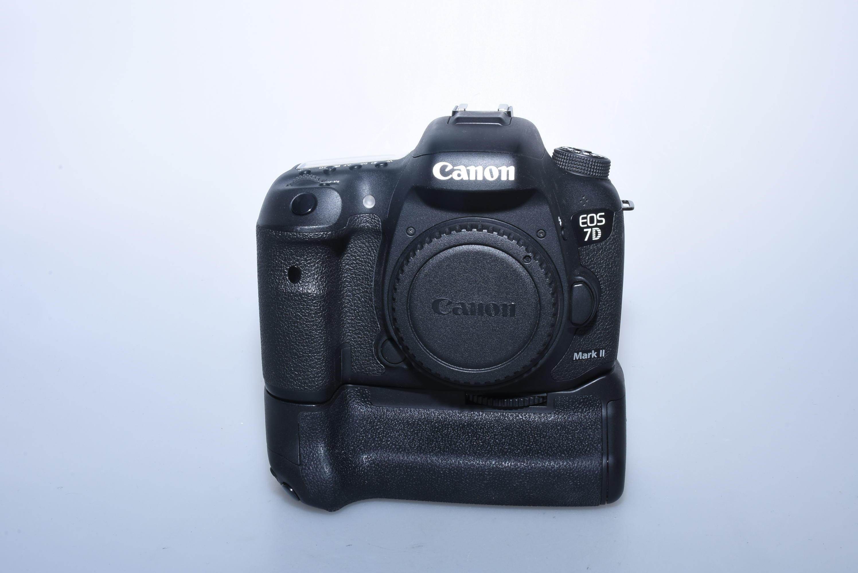 Canon 7D Mark II, Auslösungen: 36.621, 6 Monate Garantie