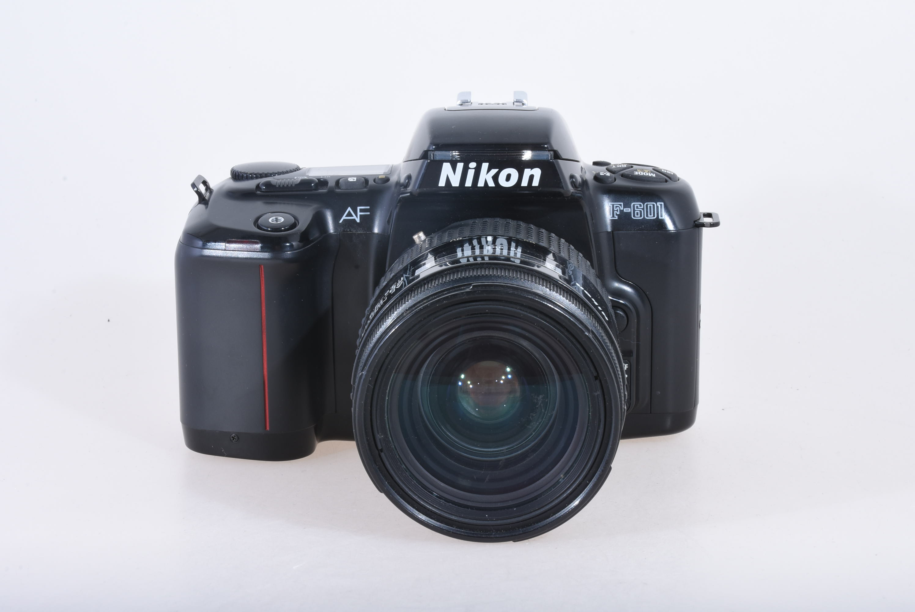 Nikon F-601 + AF 28-85mm 3,5-4,5 Bild 01