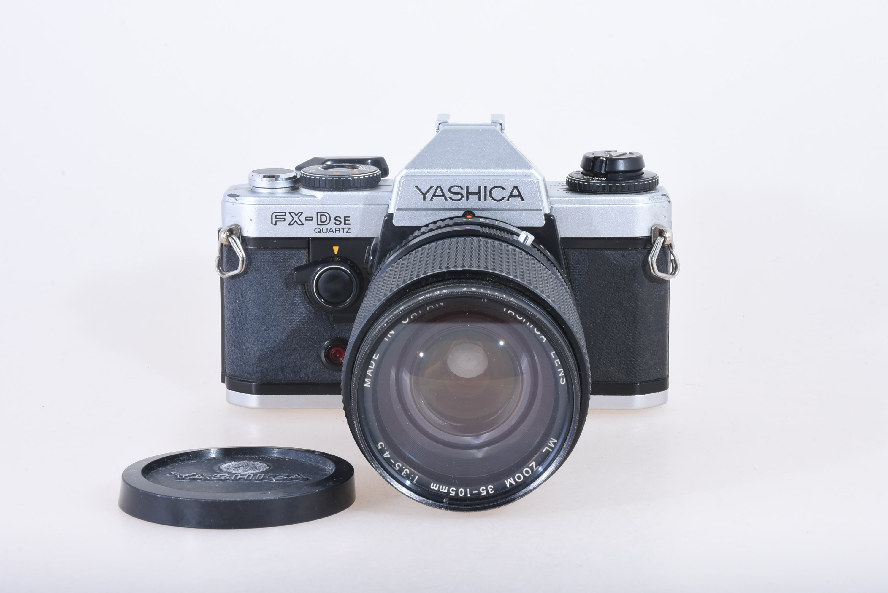 Yashica FX-D SE Quartz + ML 35-105mm 3,5-4,5 Bild 01