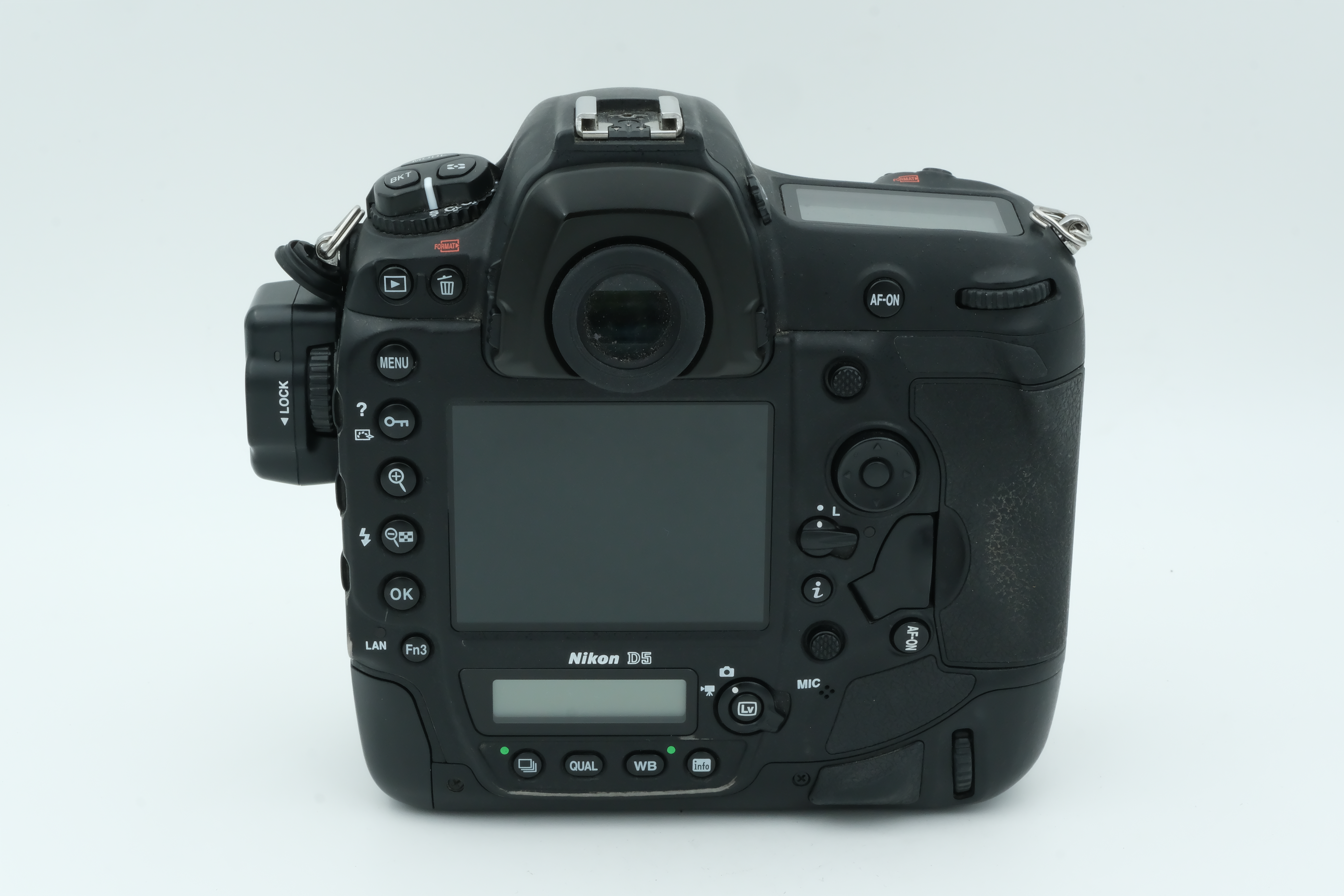 Nikon D5 Gehäuse XQD Karte Auslösungen: 98.180, 6 Monate Garantie Bild 02