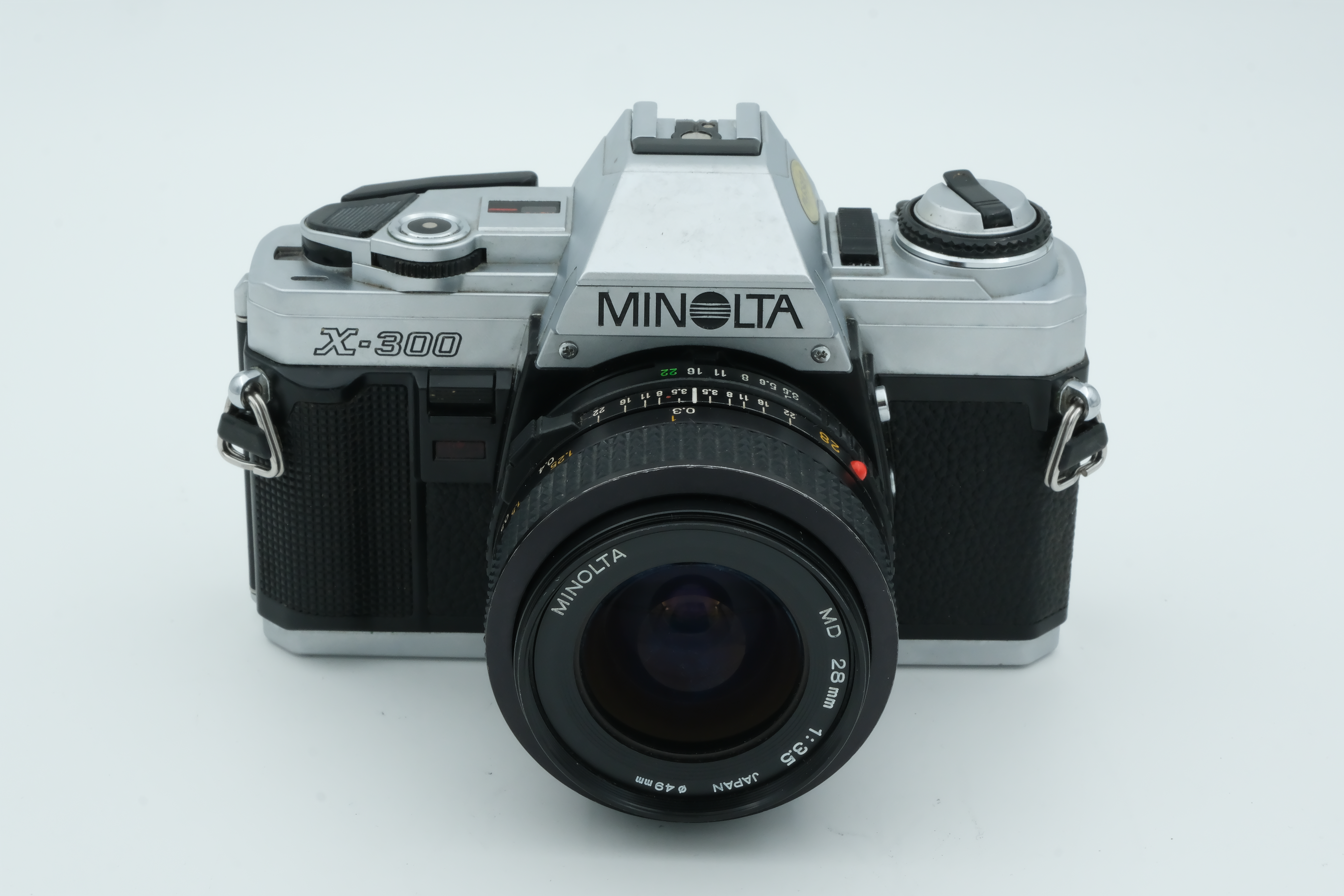 Minolta X-300 + MD 28mm 3,5