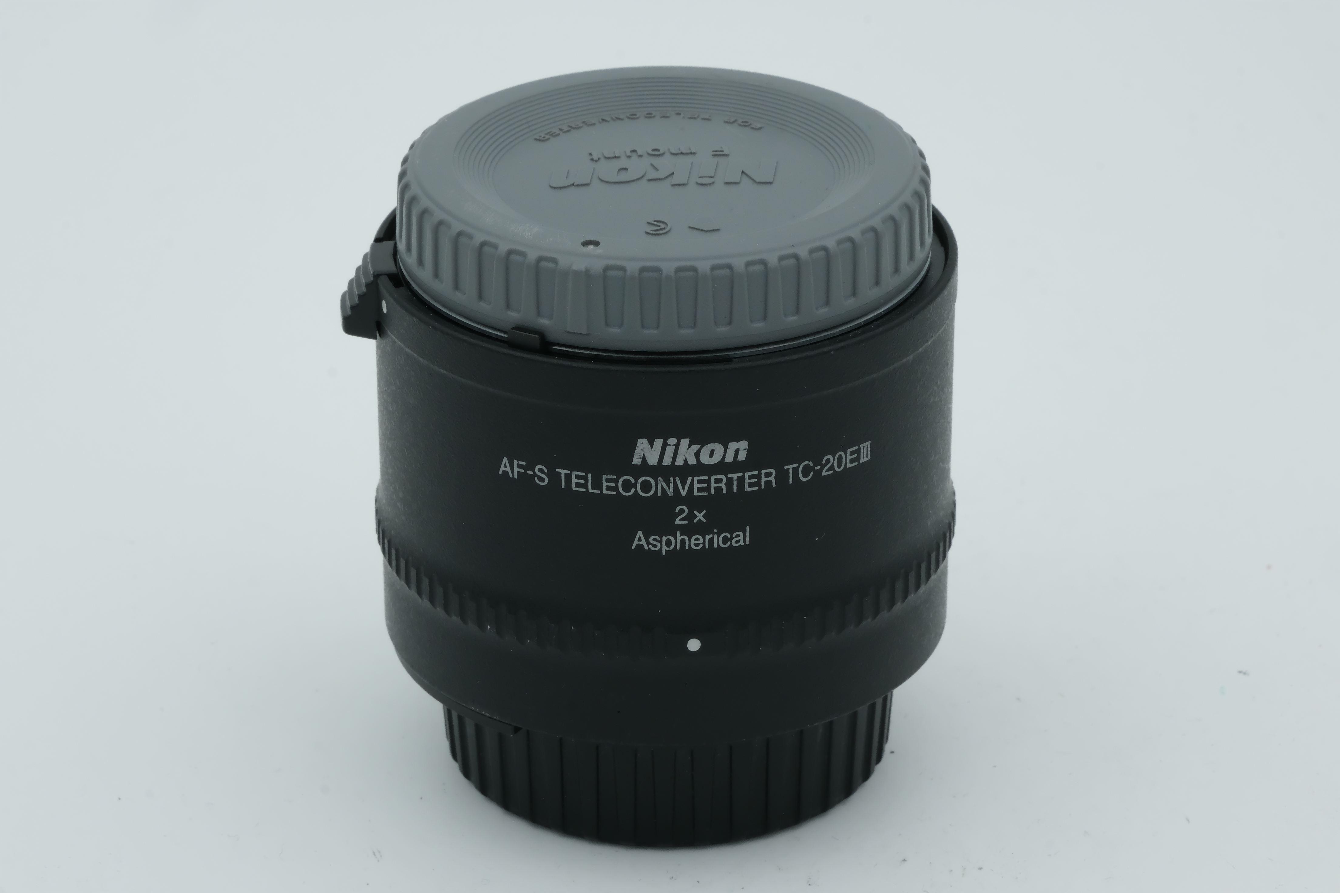 Nikon TC-20E III Converter 2x Bild 01