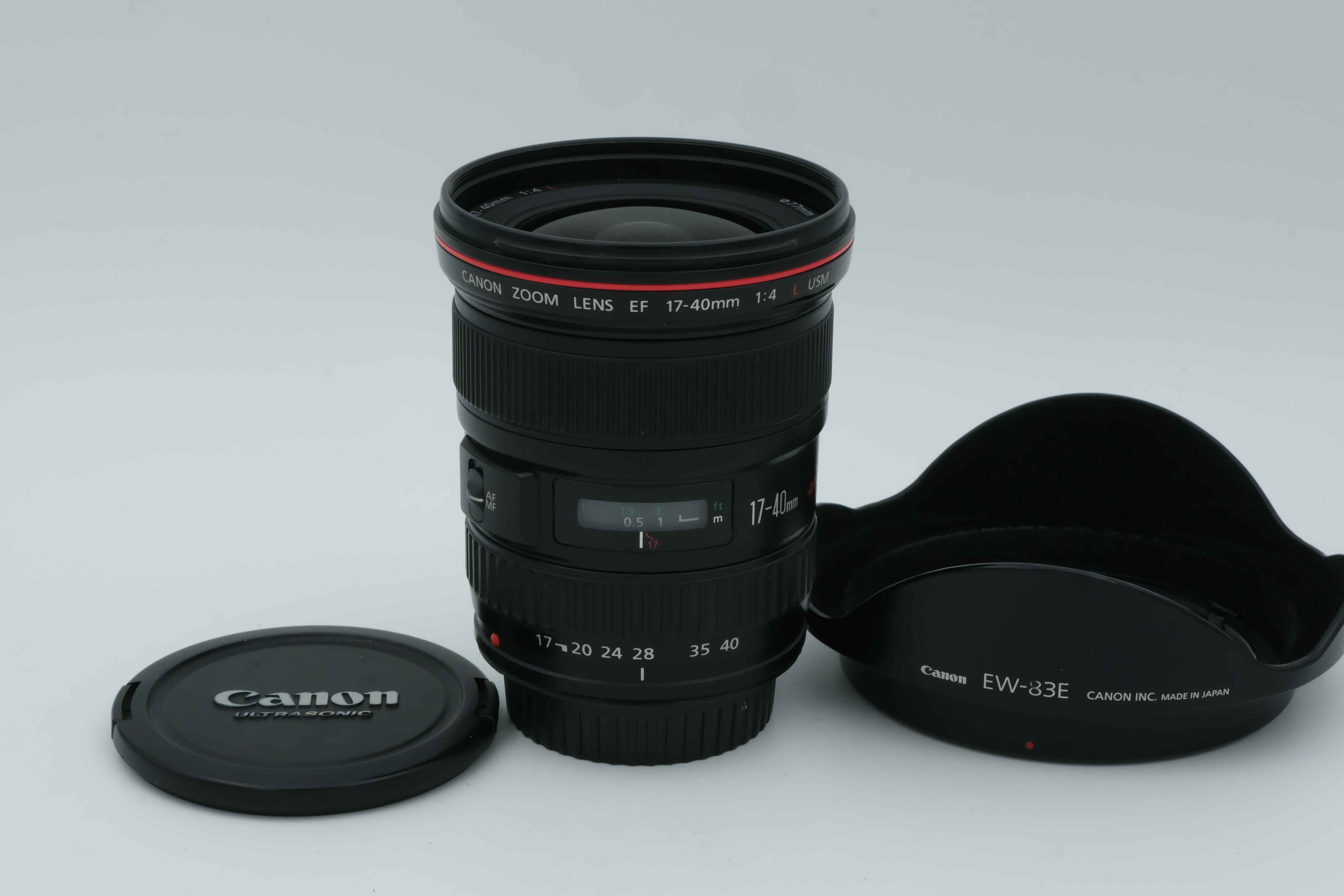 Canon EF 17-40mm 4,0 L USM + Sonnenblende Bild 01