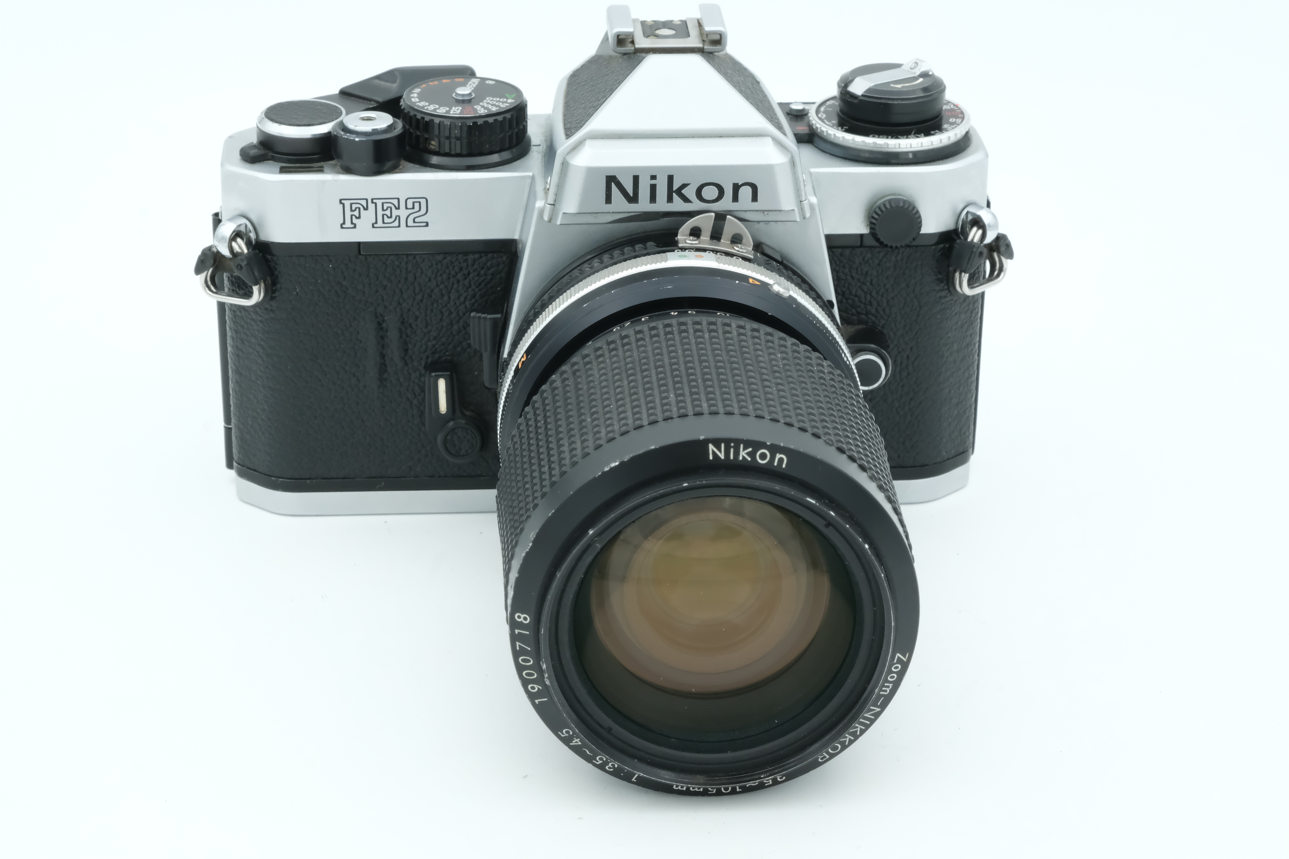 Nikon FE2 Gehäuse silber + 35-105mm 3,5-4,5