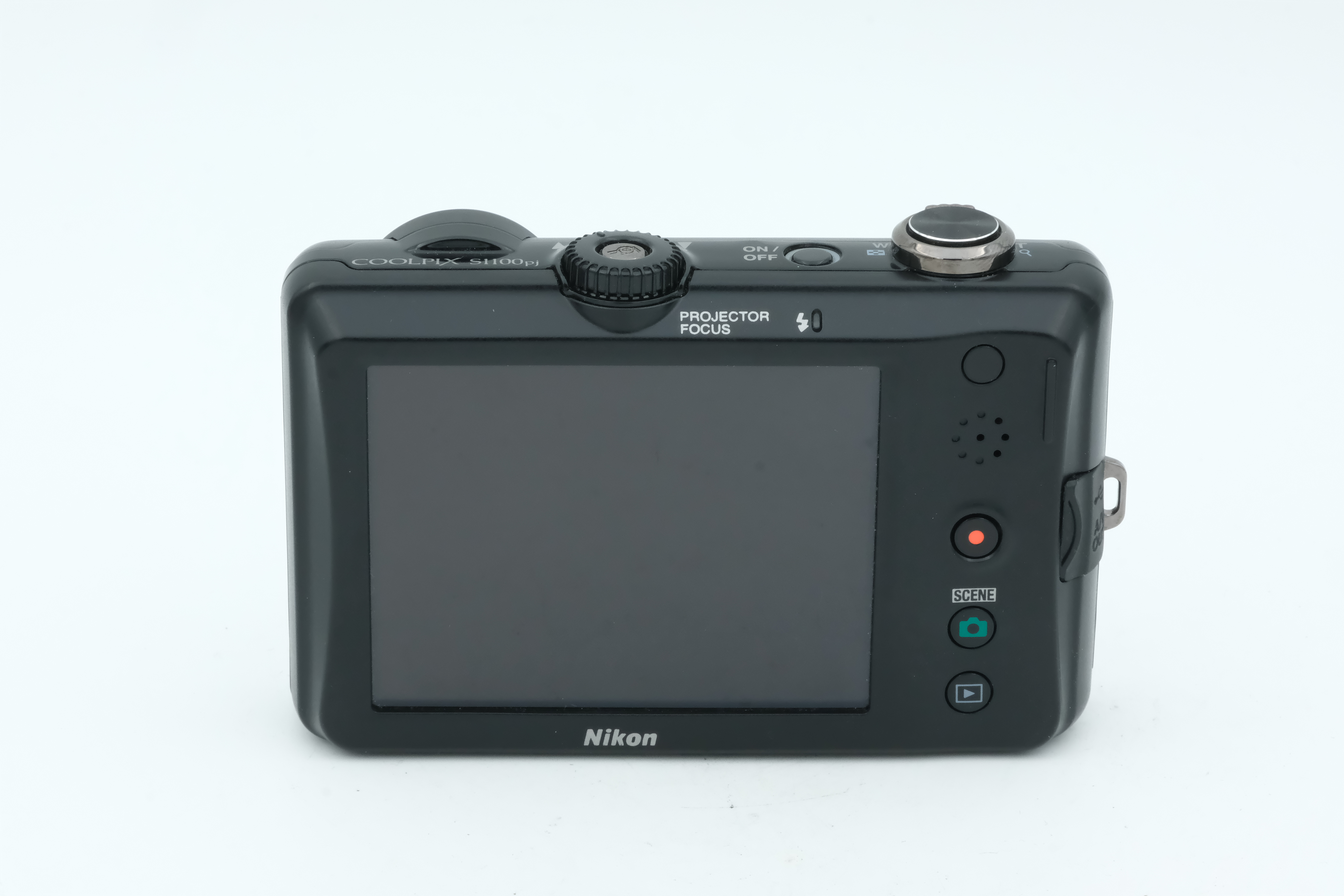 Nikon Coolpix S1100pj, 28-140mm 3,9-5,8 VR Bild 02