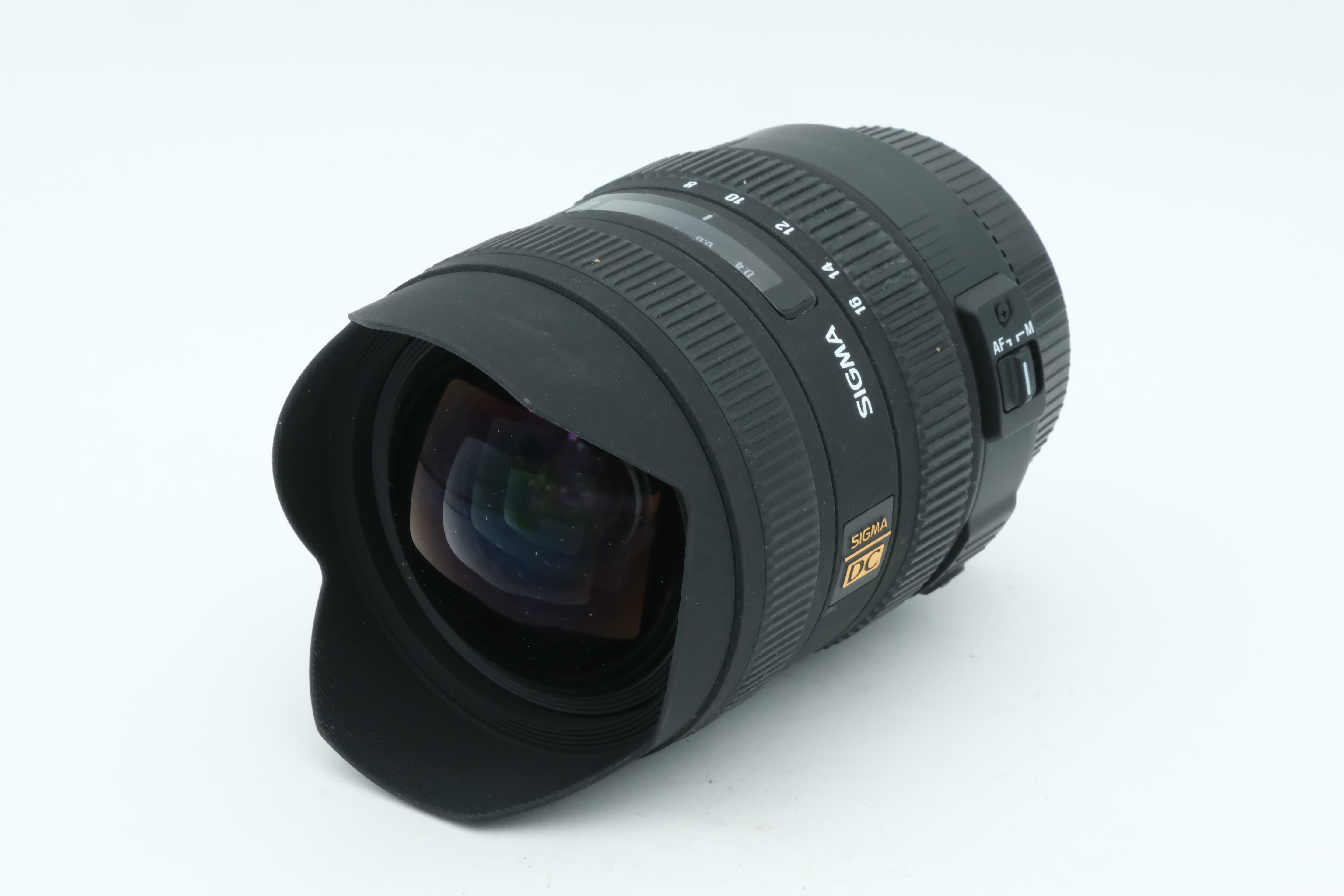 Sigma AF 8-16mm 4,5-5,6 HSM für Canon Bild 02