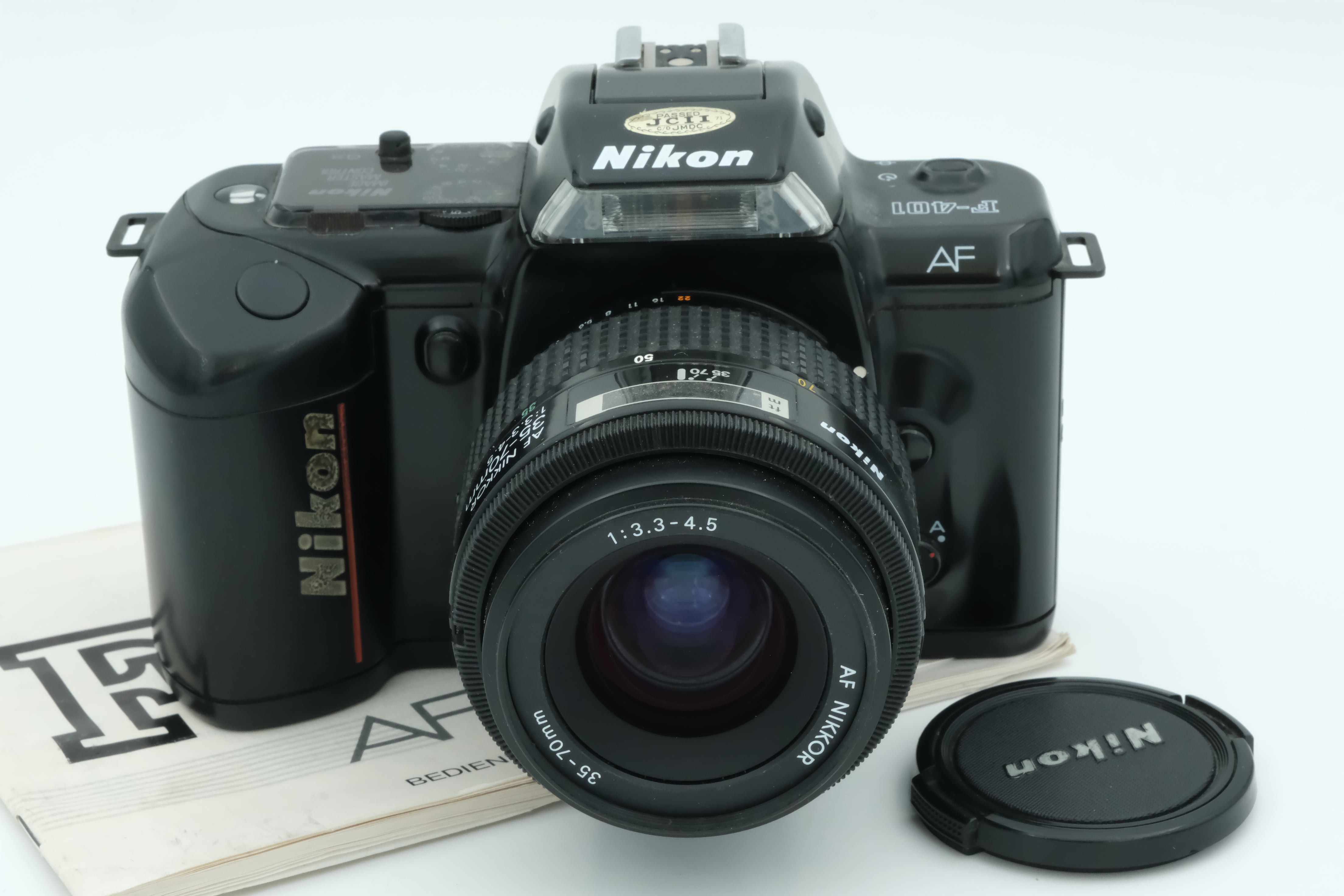 Nikon F-401 + AF 35-70mm 3,3-4,5