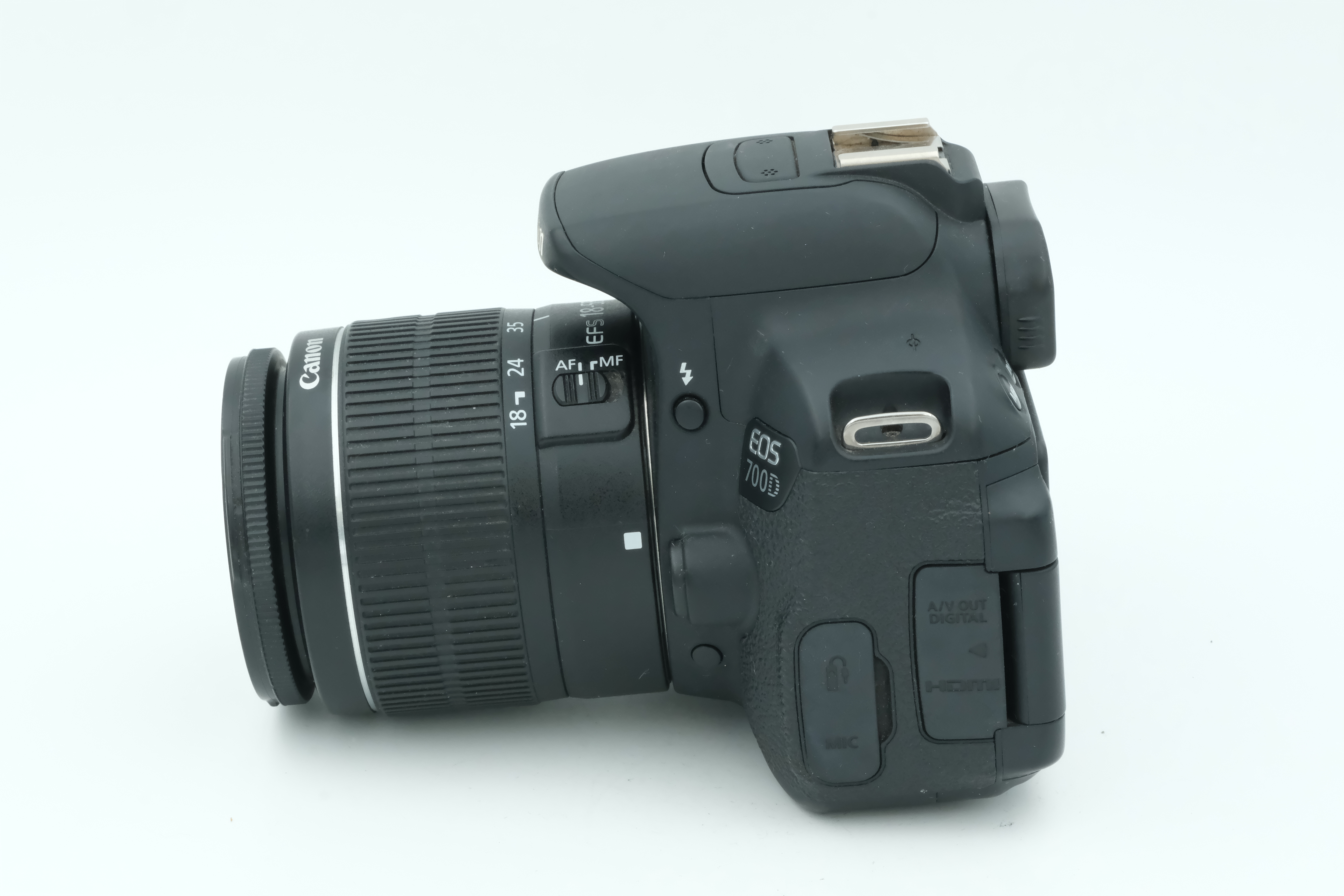 Canon EOS 700D + EF-S 18-55mm 3,5-5,6 III, Auslösungen: 5.535 Bild 03