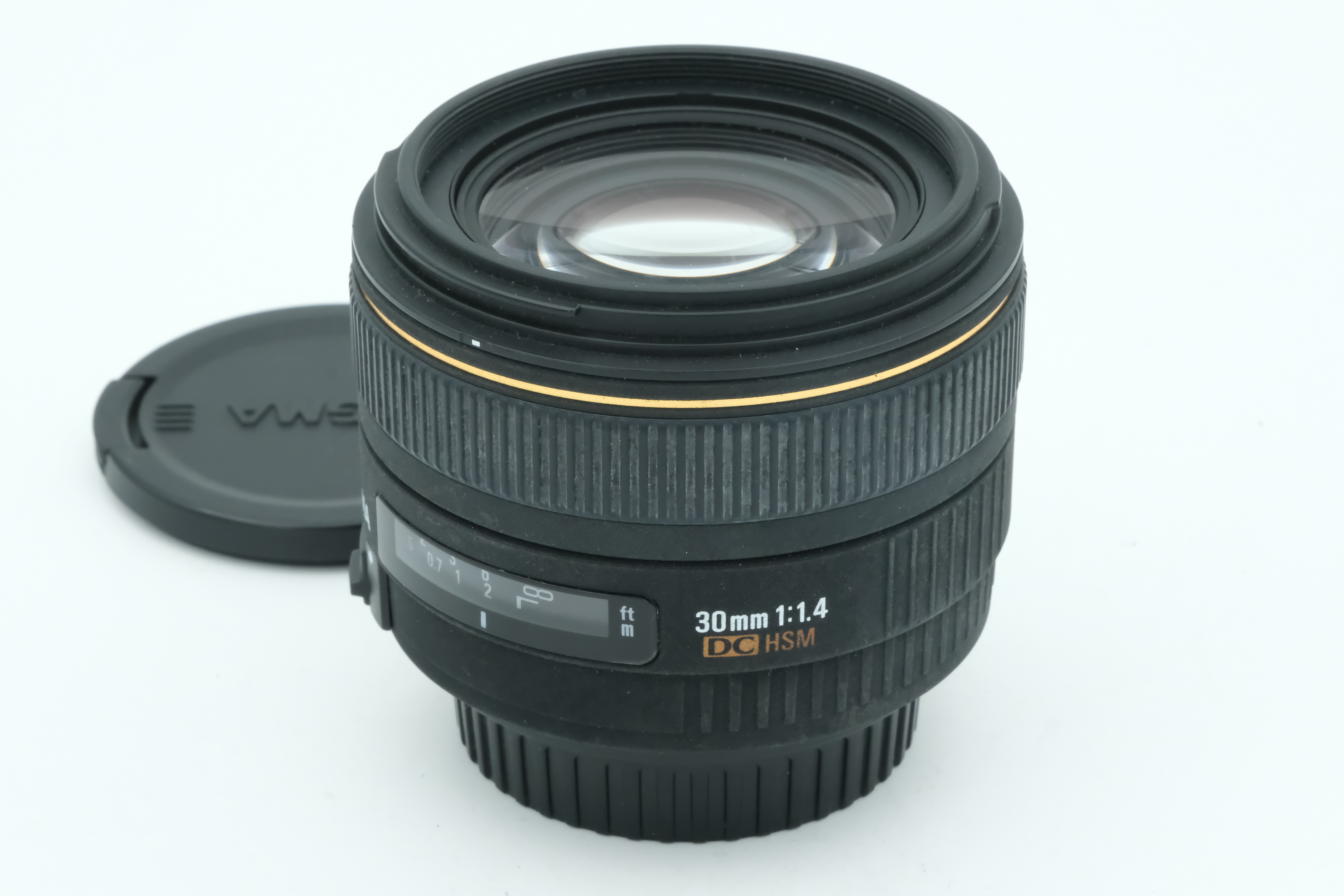 Sigma 30mm 1,4 DC HSM für Canon Bild 01