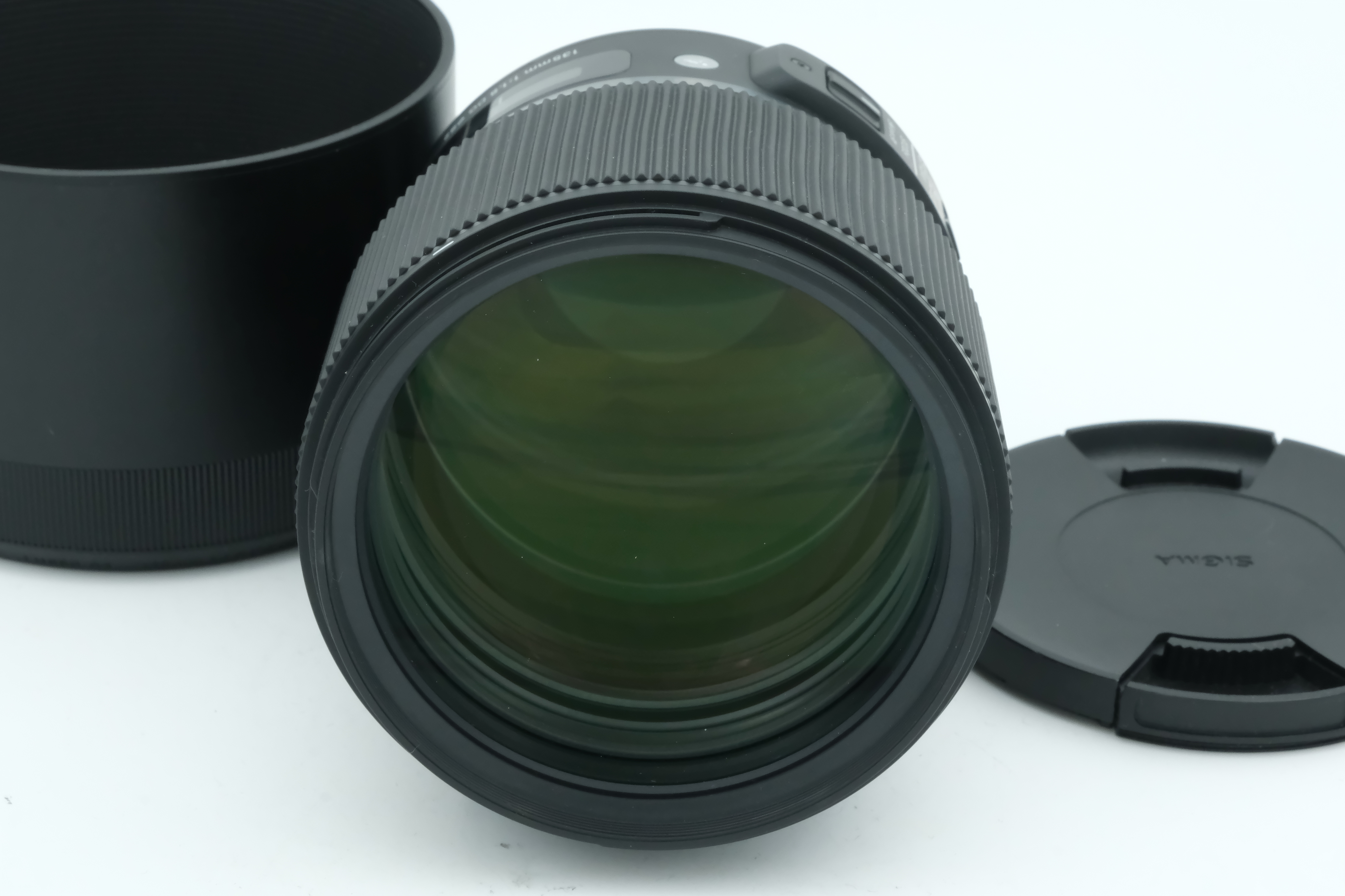 Sigma AF 135mm 1,8 DG ART + Sonnenblende für Nikon Bild 02