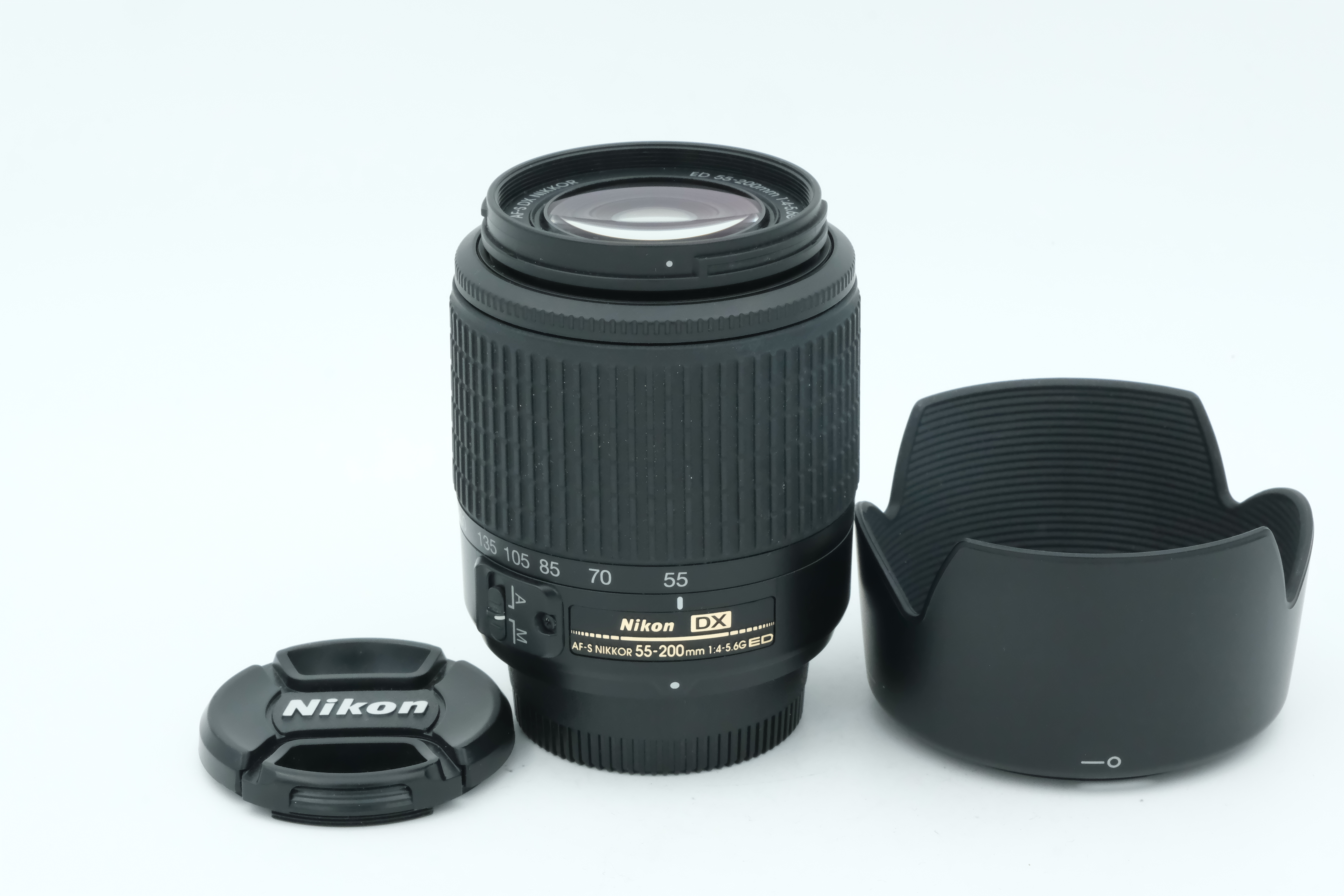 Nikon AF-S 55-200mm 4-5,6 G ED DX + Sonnenblende