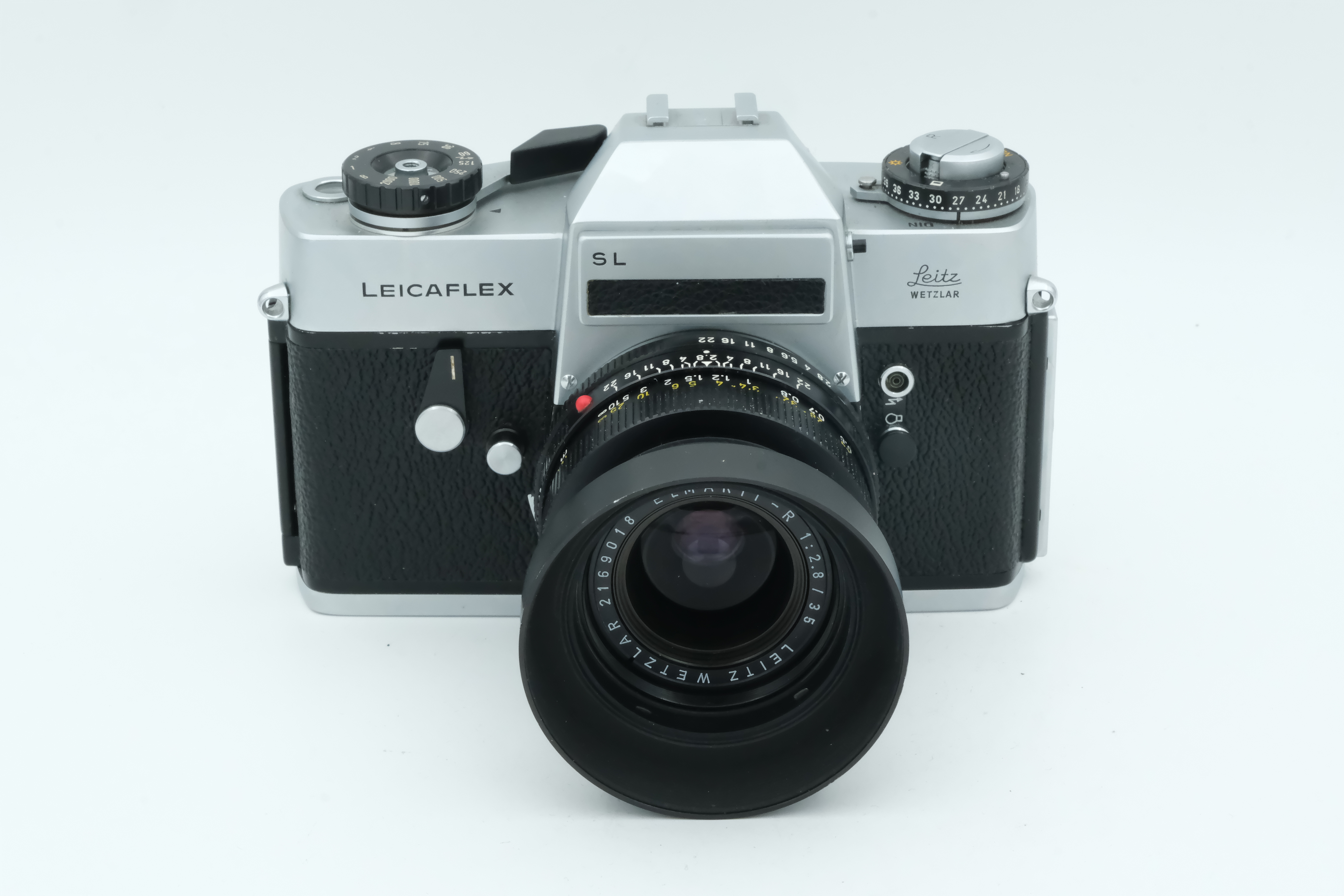 Leica Leicaflex SL + Elmarit-R 35mm 2,8 + Sonnenblende