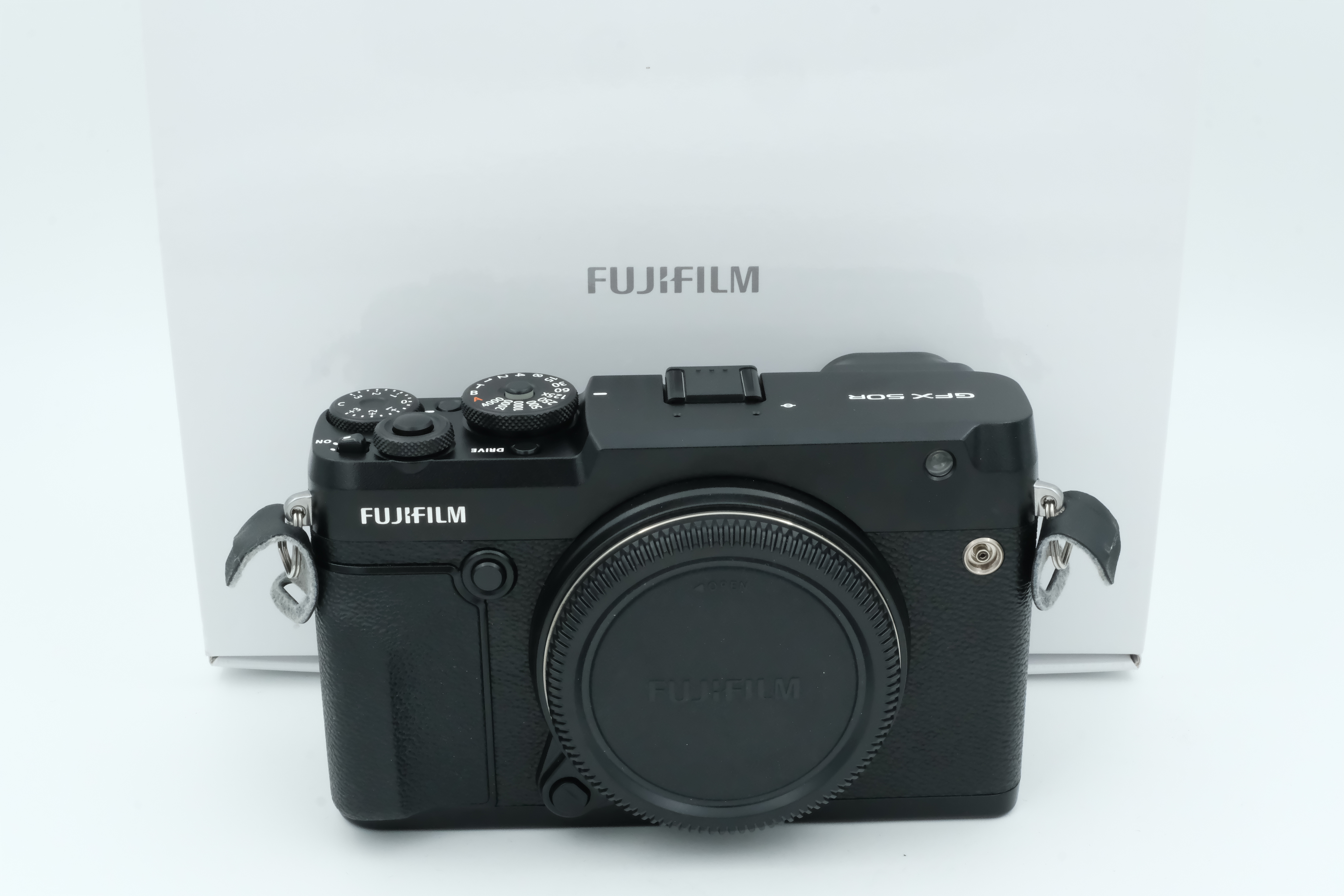 Fujifilm GFX 50R Gehäuse, Auslösungen: 3, 6 Monate Garantie