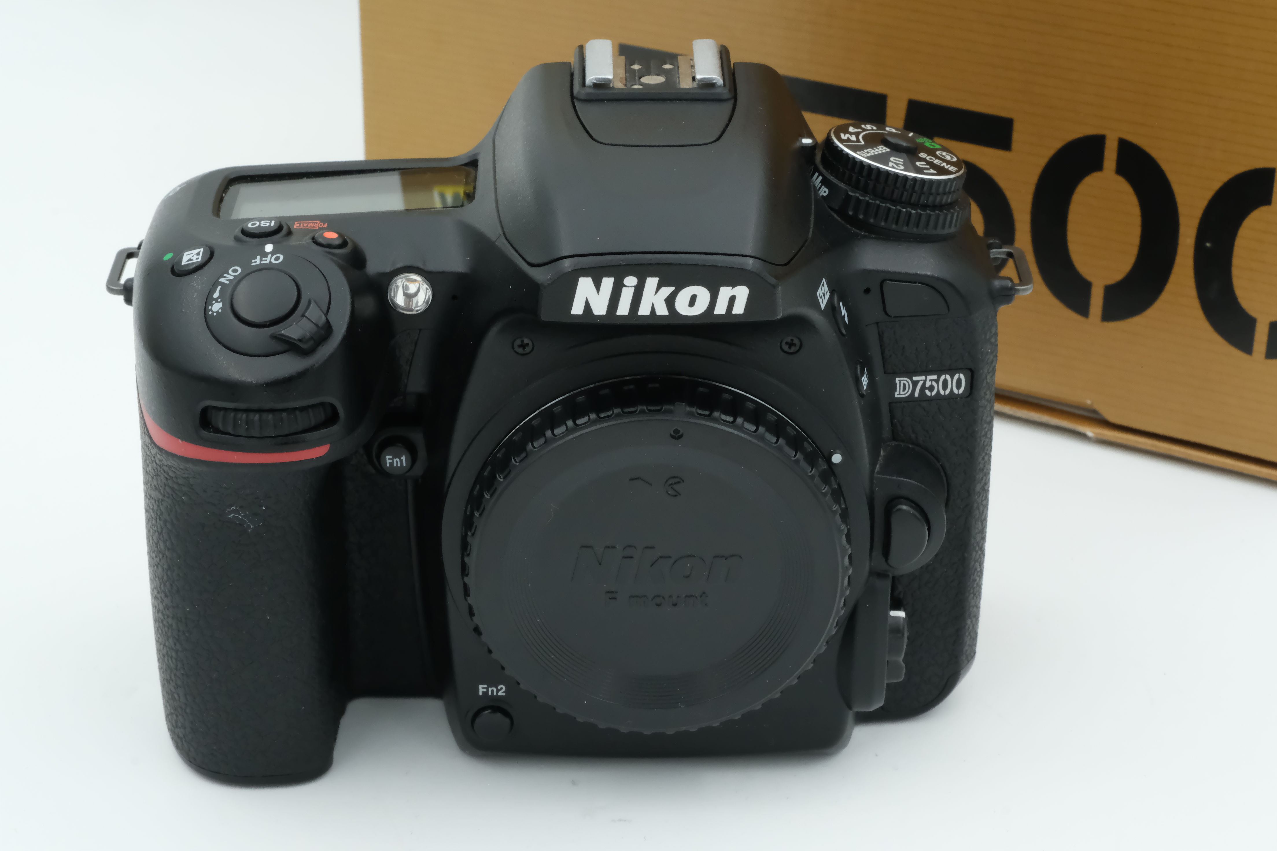 Nikon D7500 Gehäuse, Auslösungen: 22.610 Bild 01