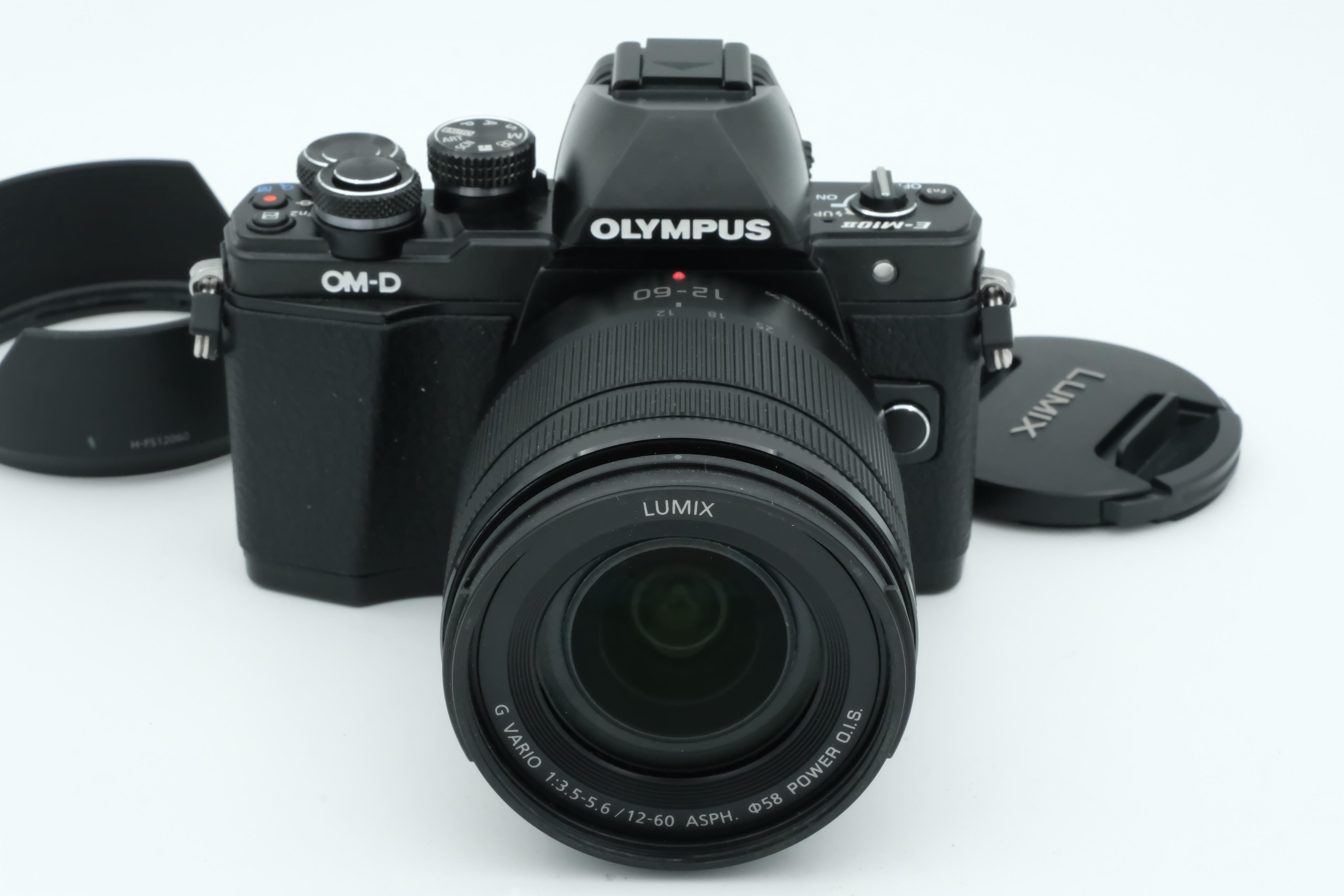 Olympus E-M10 II + Panasonic 12-60mm 3,5-5,6 + Sonnenblende, Auslösungen: 2.468 Bild 01