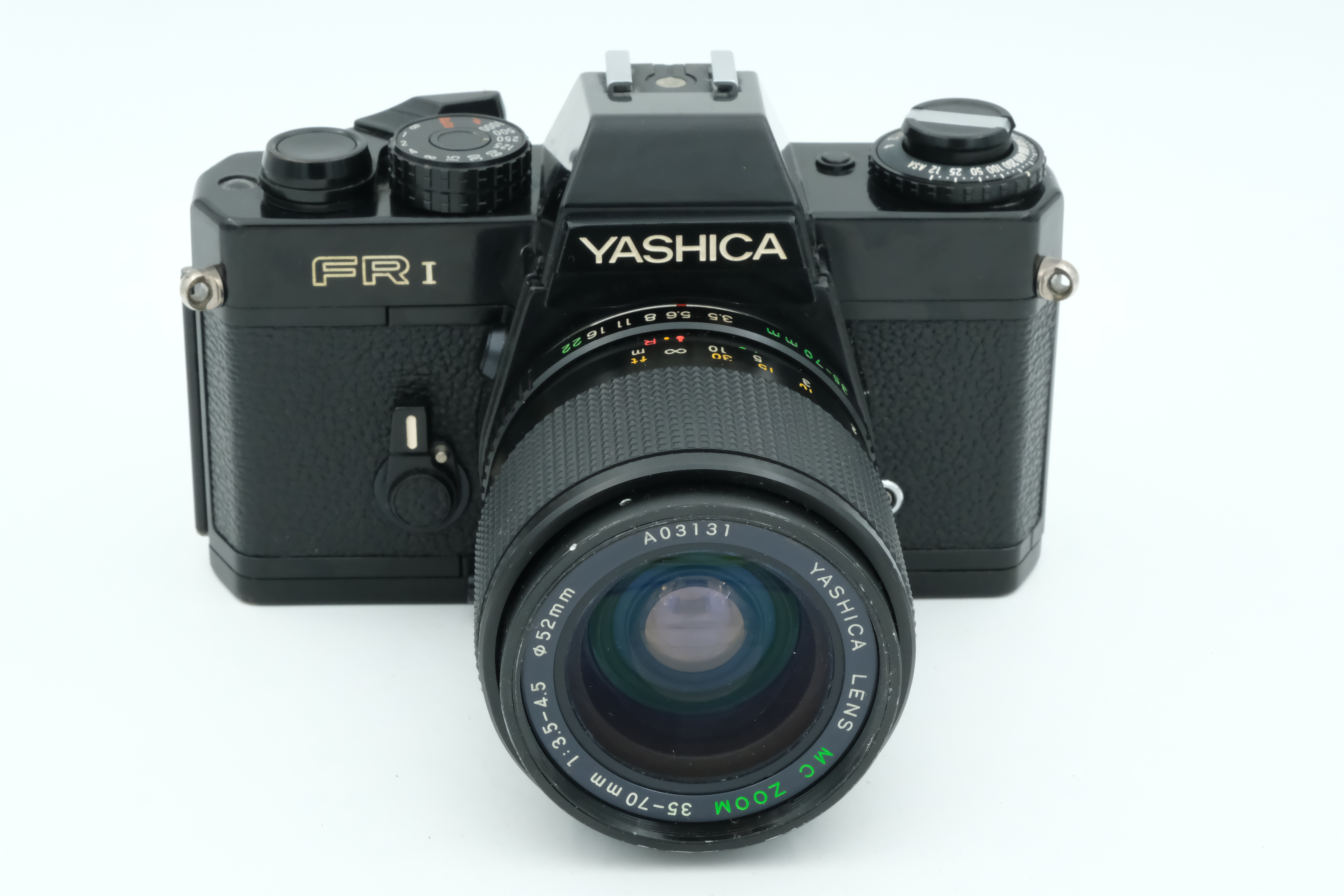 Yashica FR 1 + 35-70mm 3,5-4,5